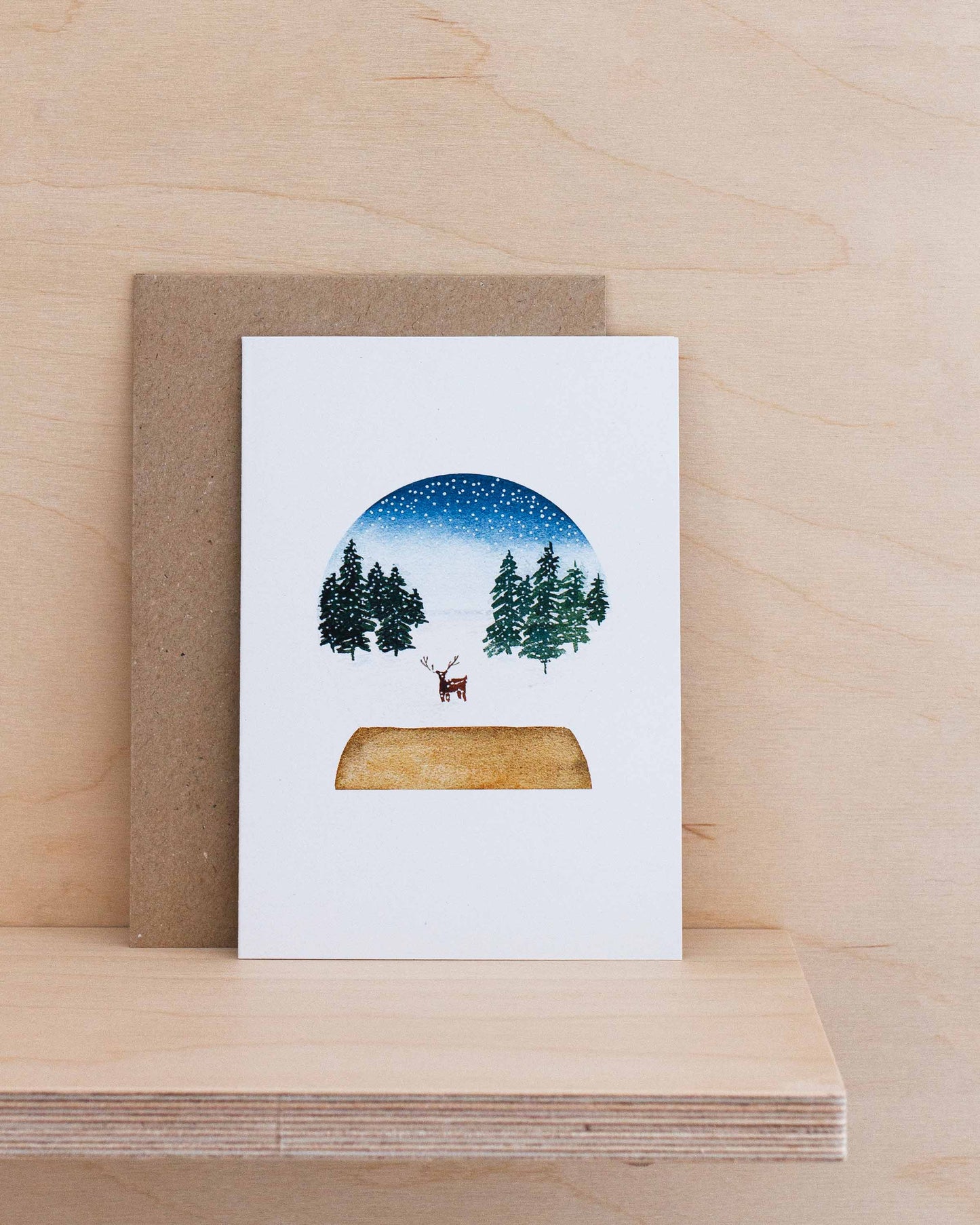 SNOW GLOBE - DEER IN THE SNOW