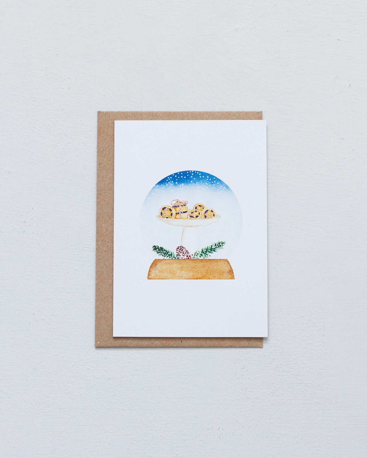 SNOW GLOBE - MINCE PIES